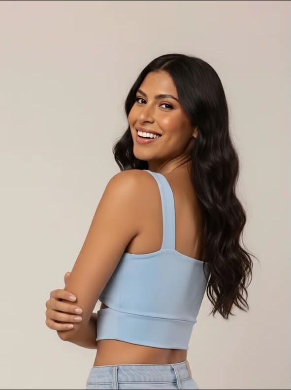 Cropped Esmeralda